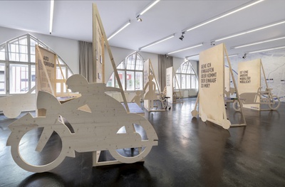 Ausstellungsansicht Autokorrektur