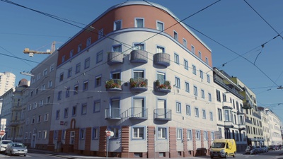 Ausstellung: Kühne, Schulte, Gegenwart | Wohnbau Gerstnerstrasse, Julius Schulte | Videostill: Reinhard Zach
